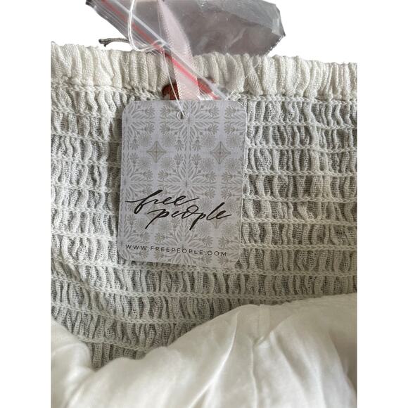 FREE PEOPLE, SIZE M, CREAM, CROP TOP, LONG SLEEVE, RUCHING - Picture 6 of 9